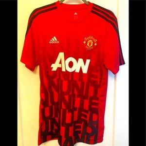 Manchester United training jersey
